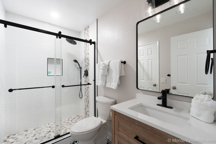 Upper Bathroom