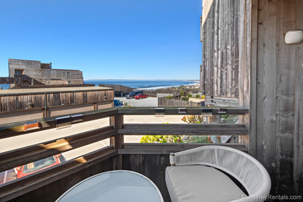 Deck with oceanview in two directions