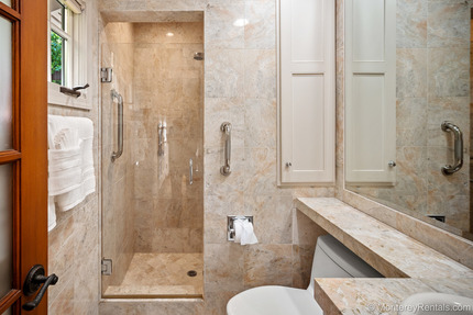 Primary Bath en suite